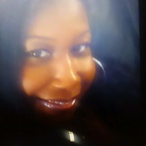 Meet your Posher, Tia